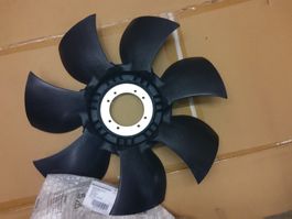 Neuer Windflügel für Iveco. No : 5801418717