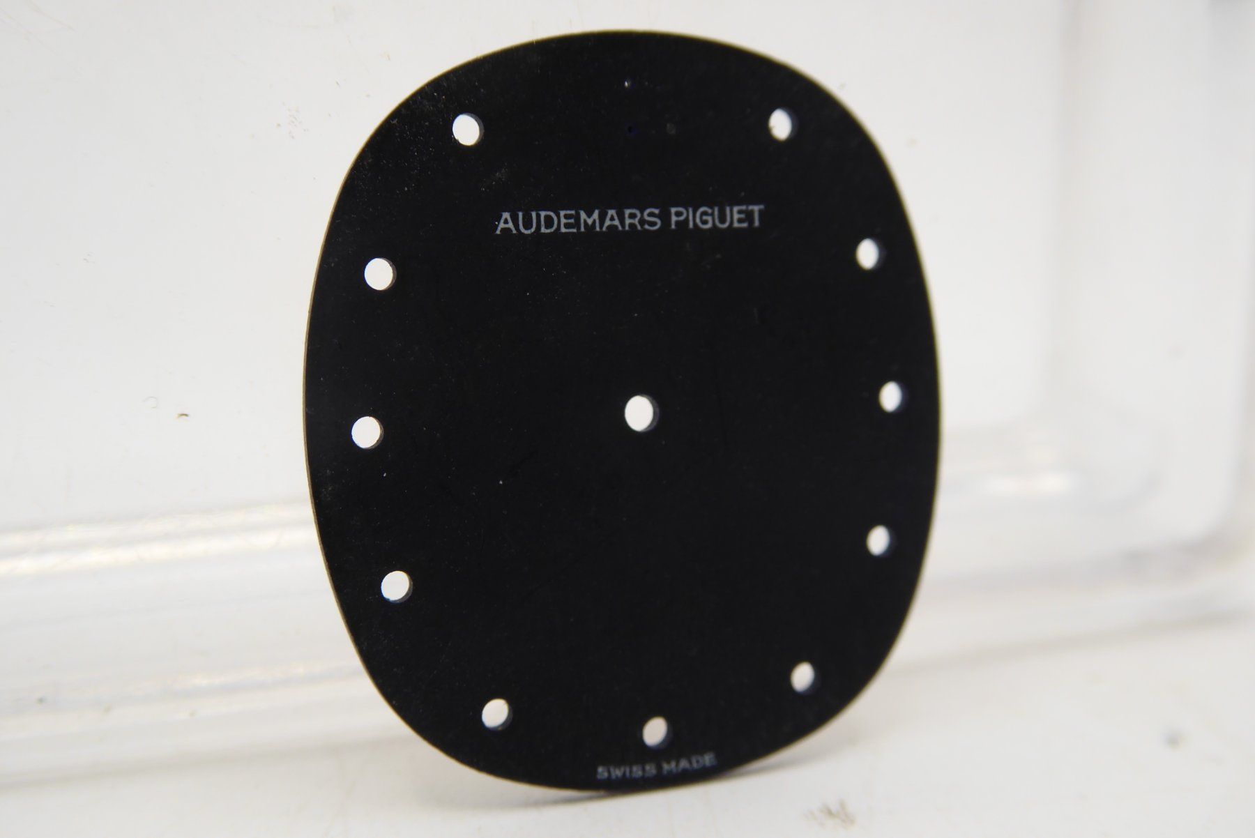 Audemars Piguet Orologi: Audemars Piguet damaged dial – Nuovo (secondo la descrizione) da Geneve venduto da adr_xk6n 1
