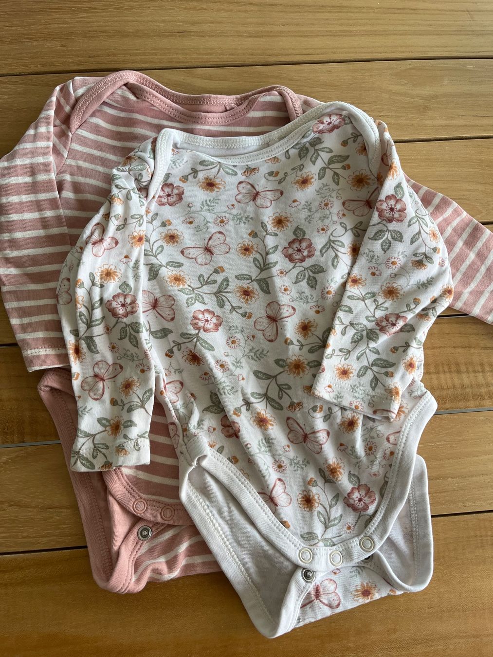 Lotti & Set di vestiti: Baby Kleiderpaket Gr. 68 – Usato da Wolfhausen venduto da Celie87 4