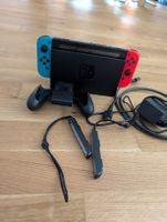 Nintendo Switch Konsole mit Spielen und Zubehör guter Zustan