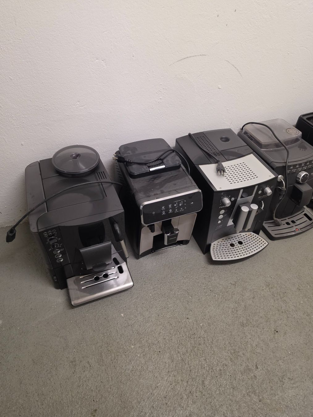 Macchine per caffè & Macchine per espresso: 5 Stück Kaffeemaschinen – Difettoso da Regensdorf venduto da vuk_fk5y