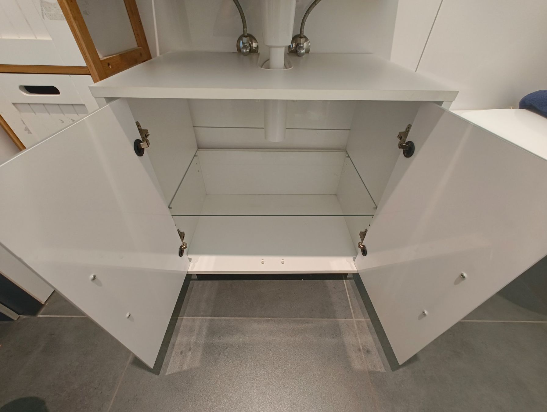 Badezimmermöbel: Waschbeckenunterschrank – Gebraucht aus Rombach von Flo356 2