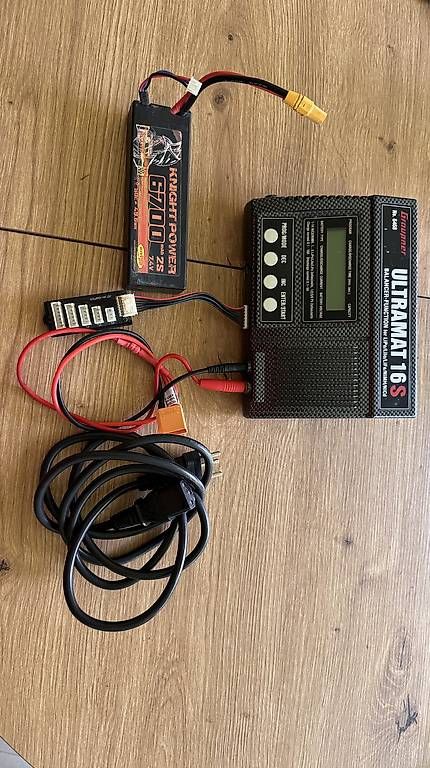 Graupner Caricabatterie: Graupner Ultramat 16s inkl. Lipo – Usato da Arlesheim venduto da Tommy64