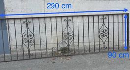 Due ringhiere in acciaio