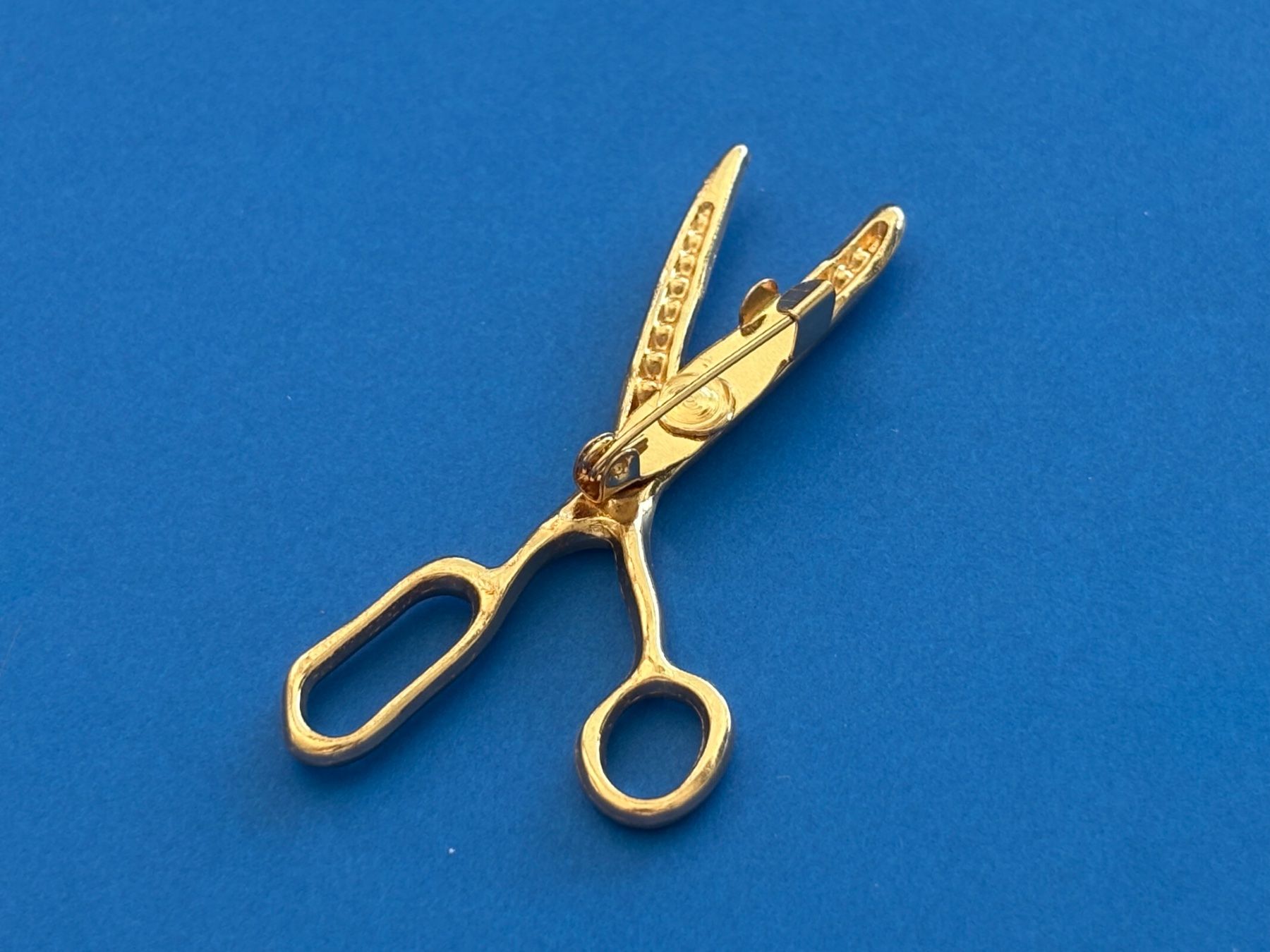 Spille & Fermagli: Luxus Elegante  Brosche mit Kunstperlen Farbe: Gold / Rosé – Nuovo (secondo la descrizione) da Biel-Bienne venduto da Roserosse13 1