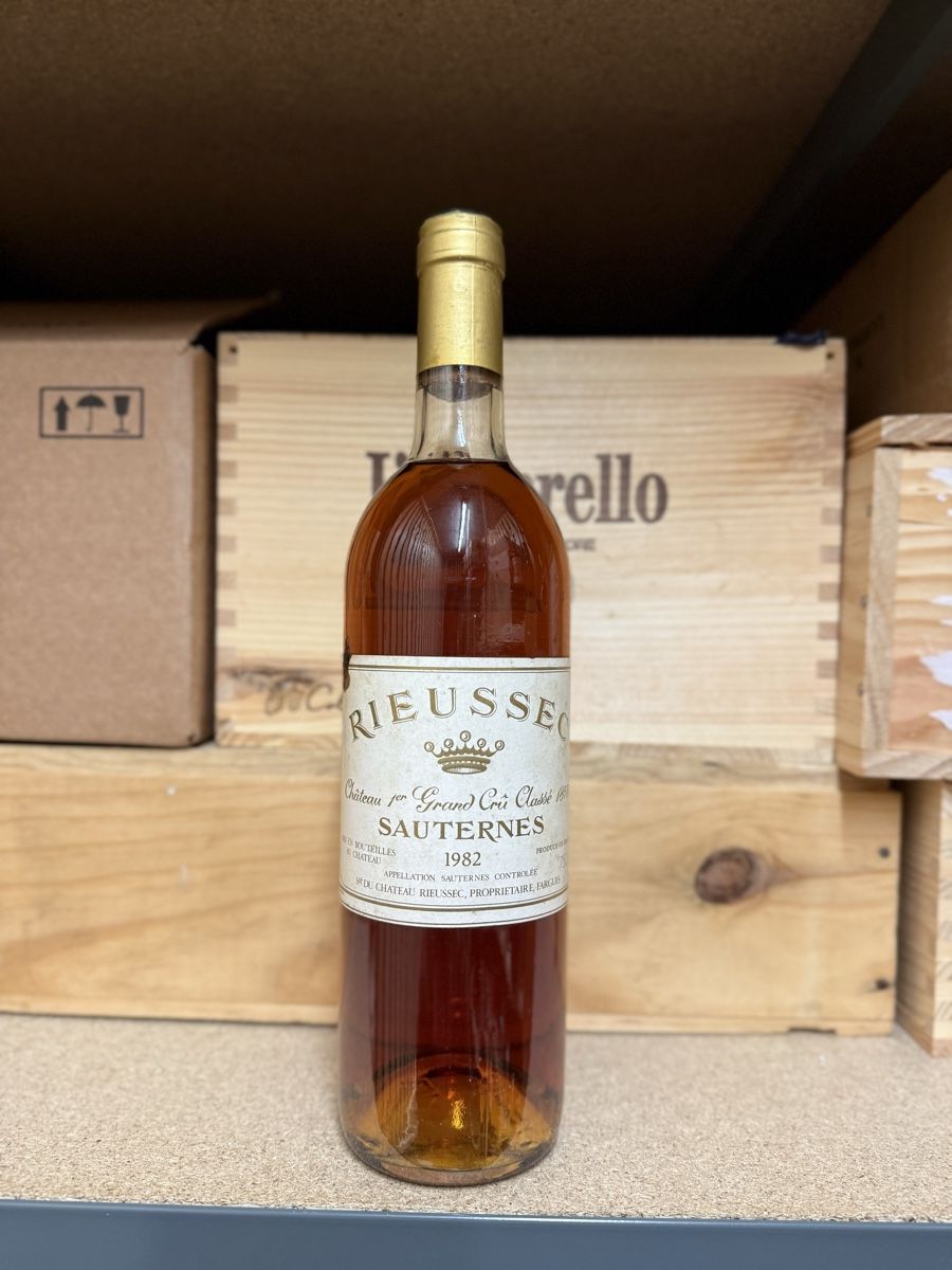 Vino: Chateau Rieussec Sauternes 1982 – Nuovo e nell'imballaggio originale da Troinex venduto da Airain