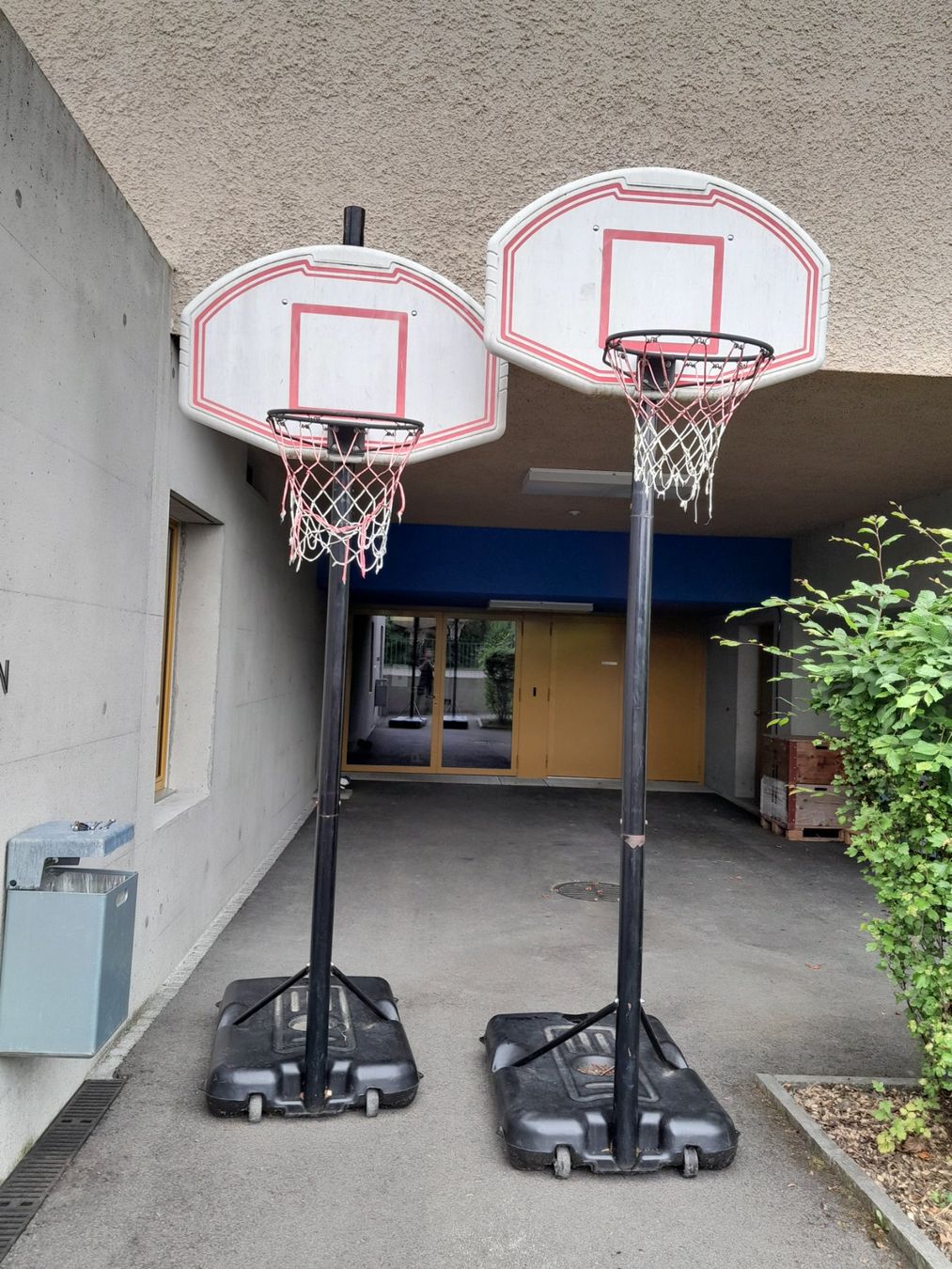 Canestri da basket: Basketballständer – Usato da Berg SG venduto da vik_nfn8