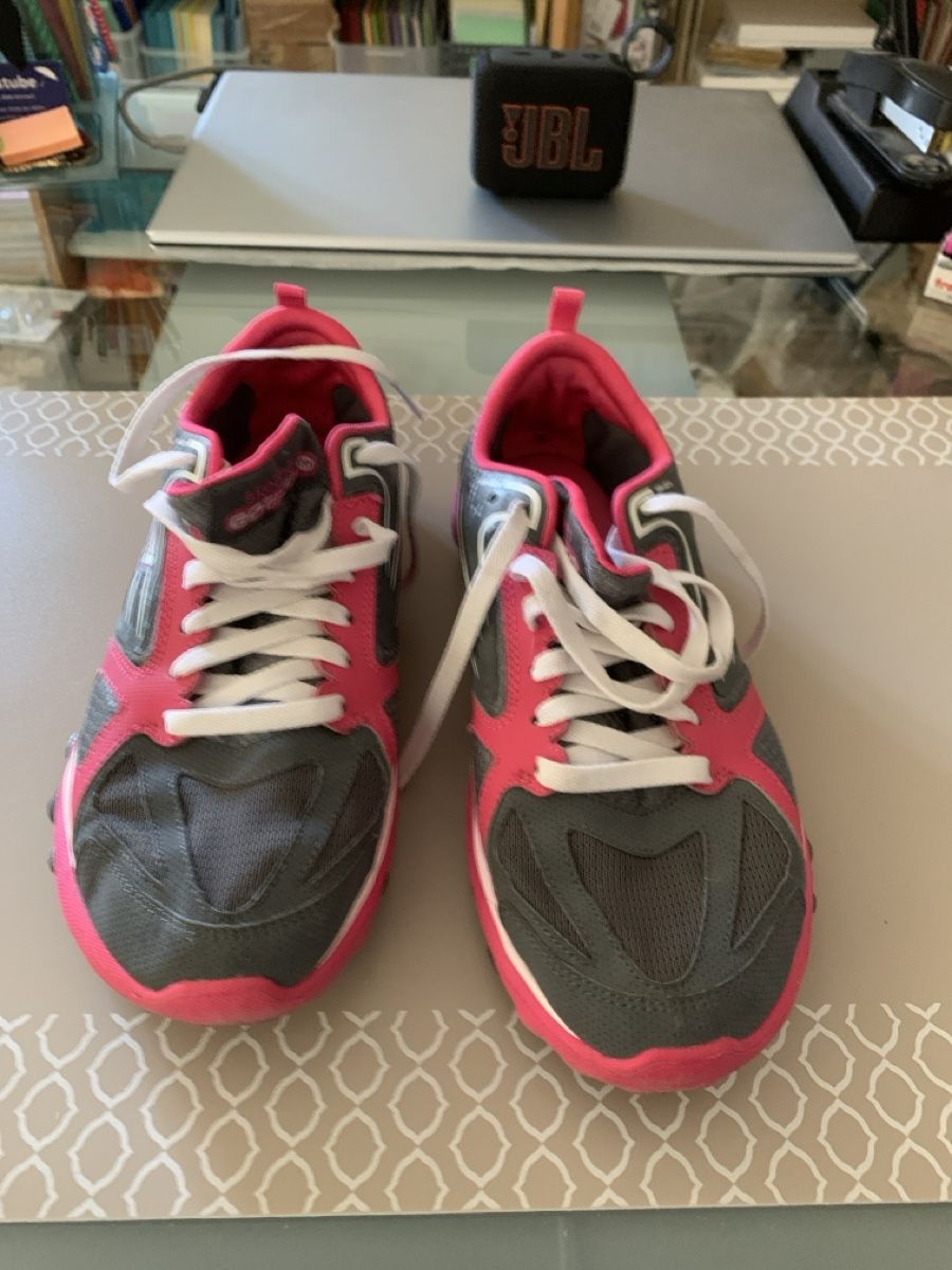 Skechers Scarpe da donna: Skechers / Gotrain 38 – Usato da Amriswil venduto da SCHLOSSGEISTLI