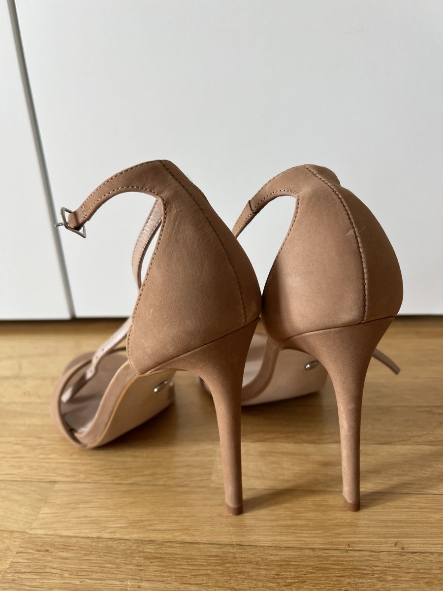 Scarpe da donna: New nude heels - suede  – Nuovo (secondo la descrizione) da Zollikon venduto da jud_cmm9 4