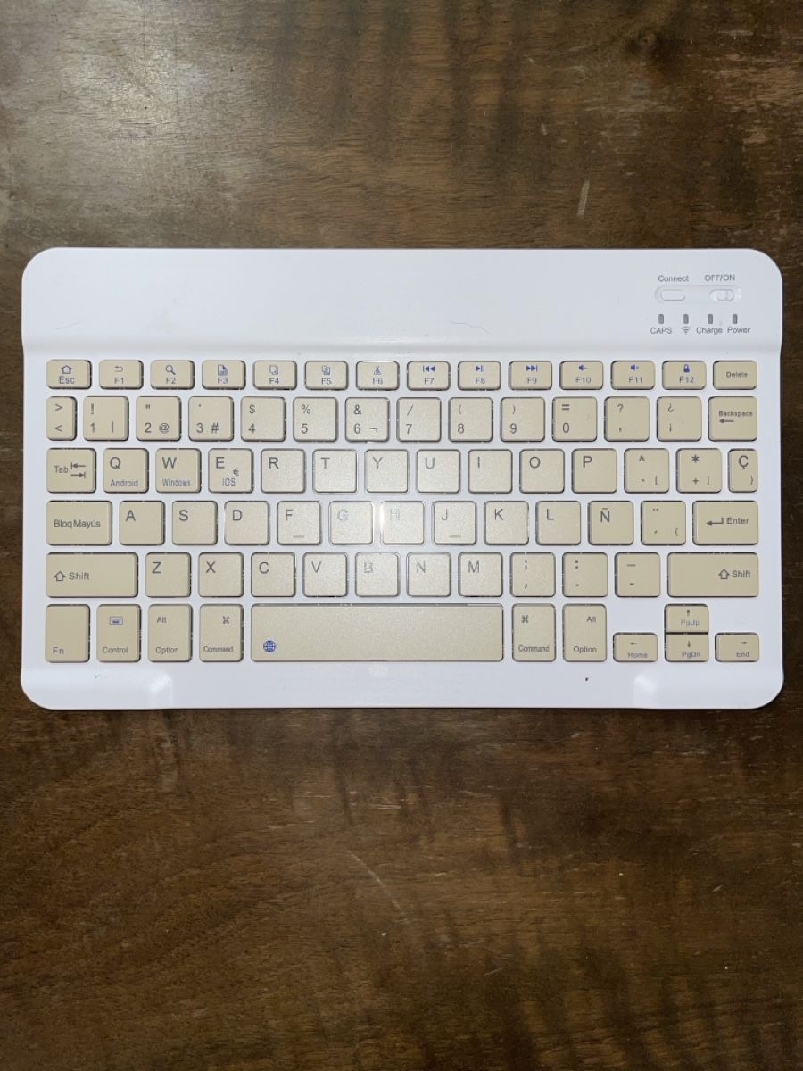 Tastaturen: Clavier sans fil blanc Bluetooth pour tabletteAndroid – Gebraucht aus Genève von Yasasa