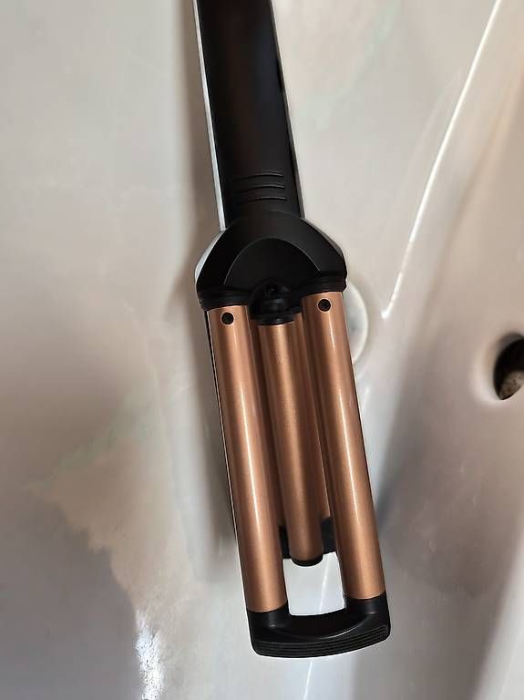 Lockenstäbe & Haarglätter: Fer a boucle babyliss – Gebraucht aus Sugnens von san_786r 2