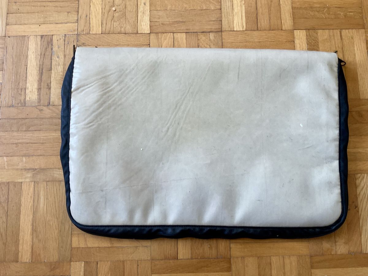 Freitag Borse: Freitag Laptoptasche weiss/ beige  schwarz – Usato da schlieren venduto da euphemismus_1 1