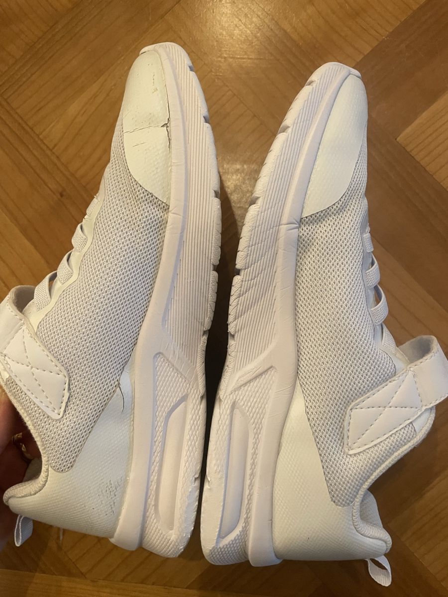Skechers Scarpe da uomo: Baskets Skechers blanche taille 38 – Usato da Versoix venduto da Pti-pois 3