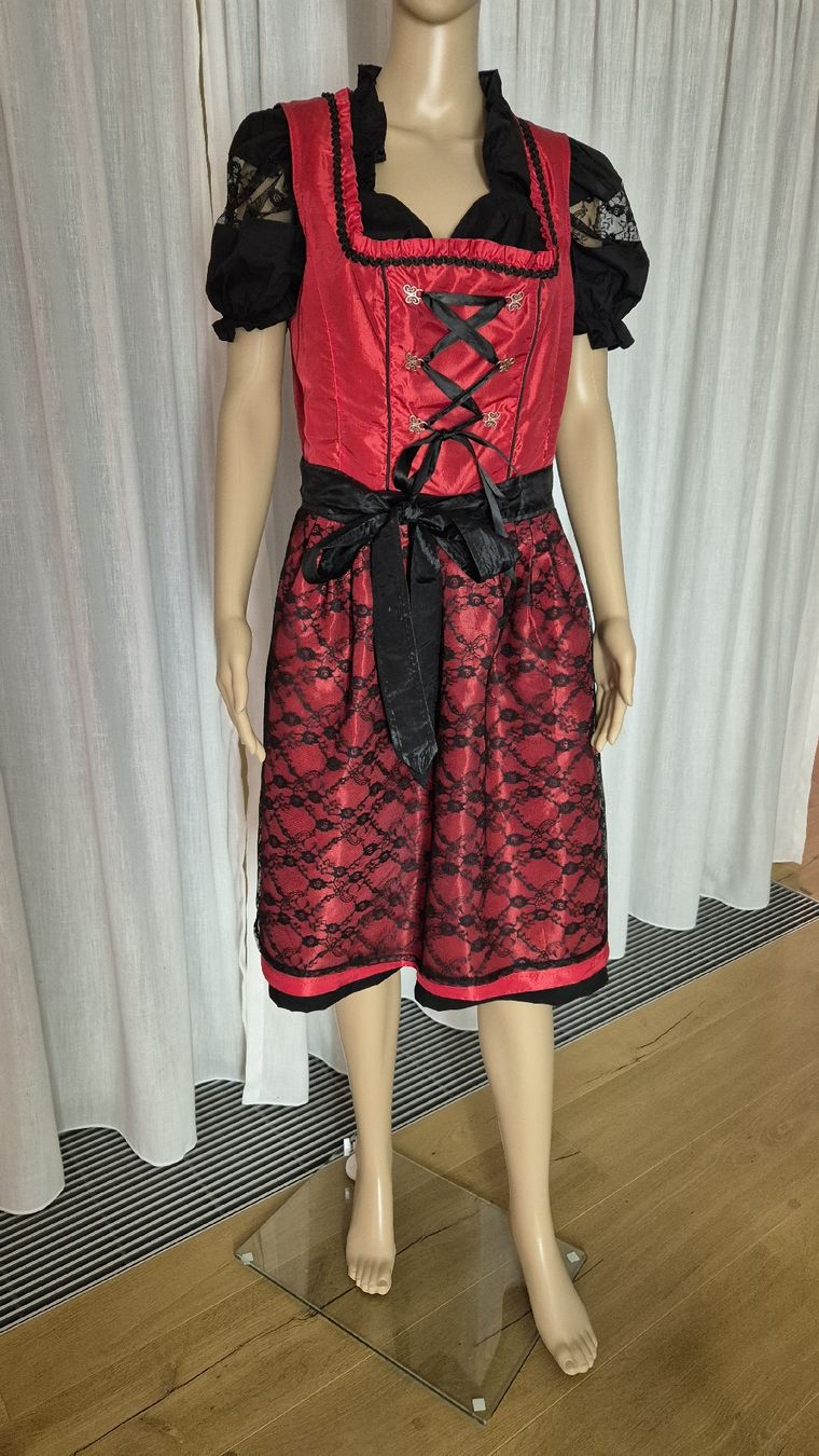 Vestiti: Dirndl JANINE – Usato da Ersigen venduto da cubalibre11