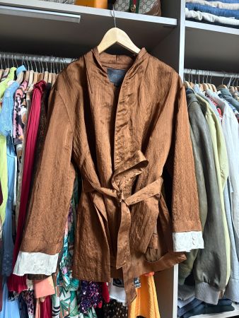 Zara Jacke braun mit Bindegürtel Grösse M