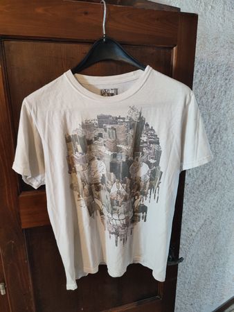 Zoo York T-Shirt Size S, Skull Design, Great Condition!