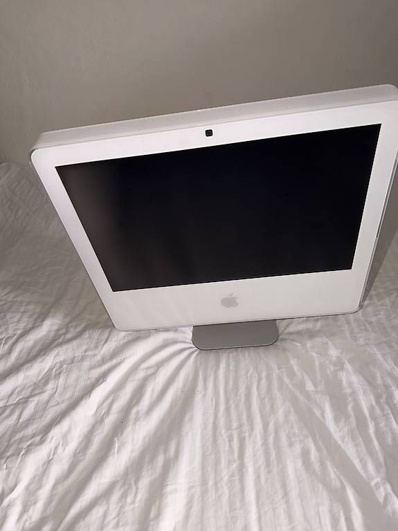 PC: iMac auf dem Jahr 2008  – Usato da Unterseen venduto da beE-Scooter