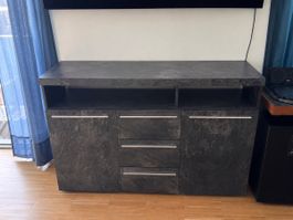 Sideboard dunkles Holz 2 Tueren 3 Schubladen guter Zustand