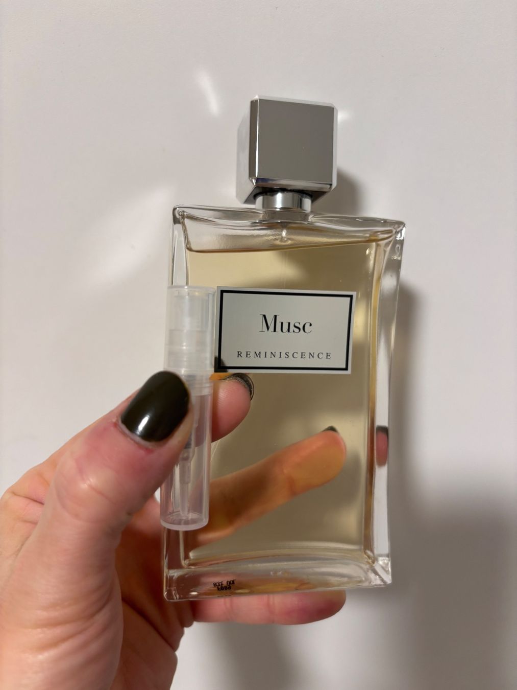 Reminiscence Profumi & Eau de Toilette: Musc Réminiscence Duftprobe 2ml., leider eingestellt worden – Usato da Zürich venduto da deruja