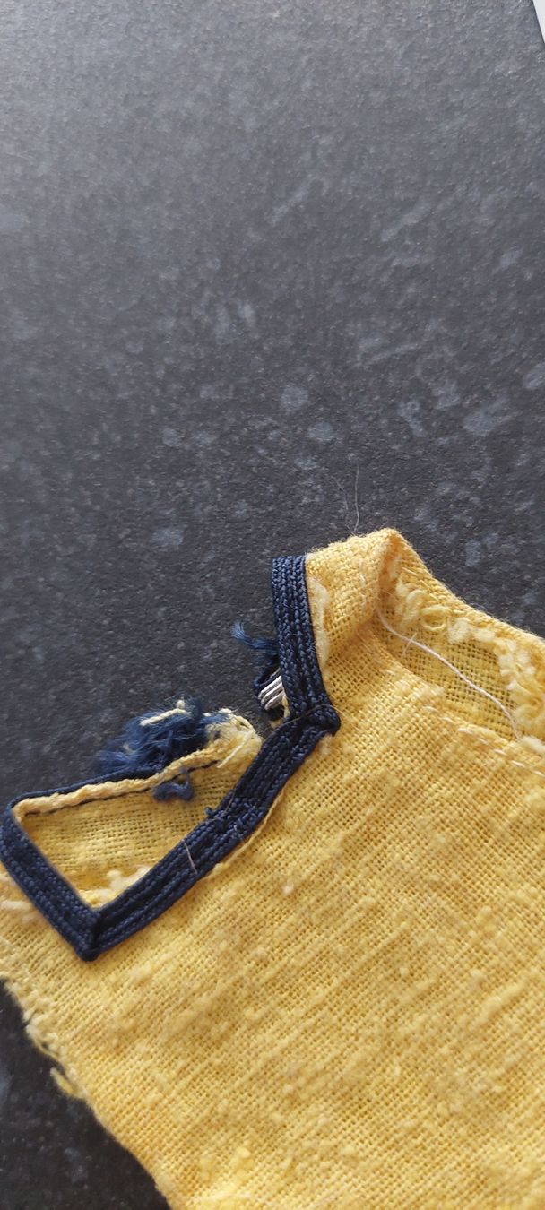 Bambole: altes Matel Puppenröckli  – Difettoso da Muri AG venduto da nindo1 5