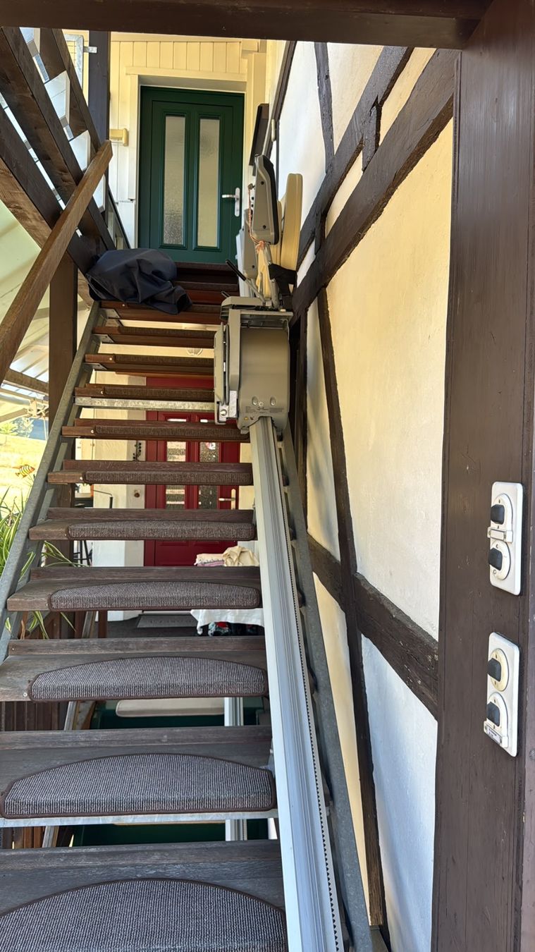 Scale: Treppenlift mit Sitz – Usato da Koblenz venduto da arbi92 1