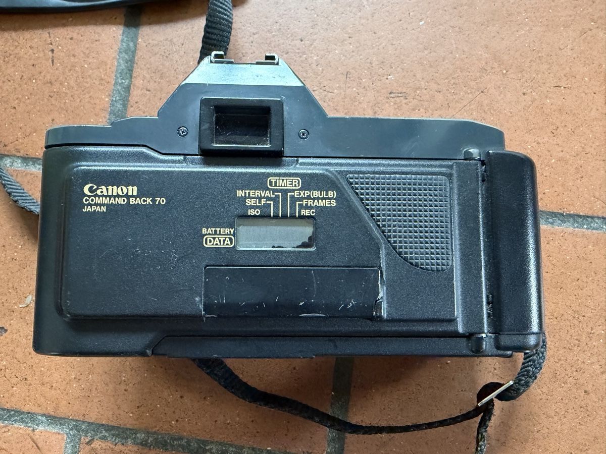 Canon Appareil photo: Canon T70 analog + 4 FD-Objektive, Blitz, Tasche – D'occasion à Zürich par Philsigi 2