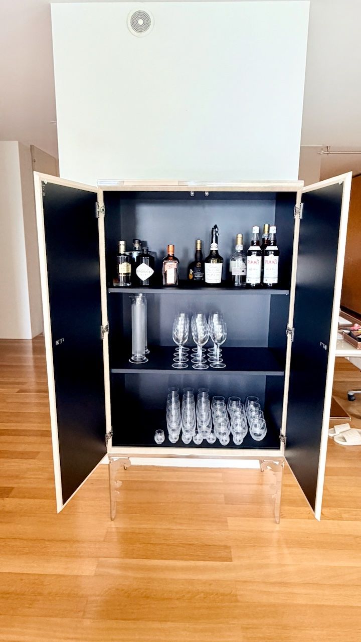 Allestimento di negozi e stand fieristici: Visionnaire Perceval Barschrank Aalleder IPE Cavalli – Usato da Zürich venduto da sr.zurich 6