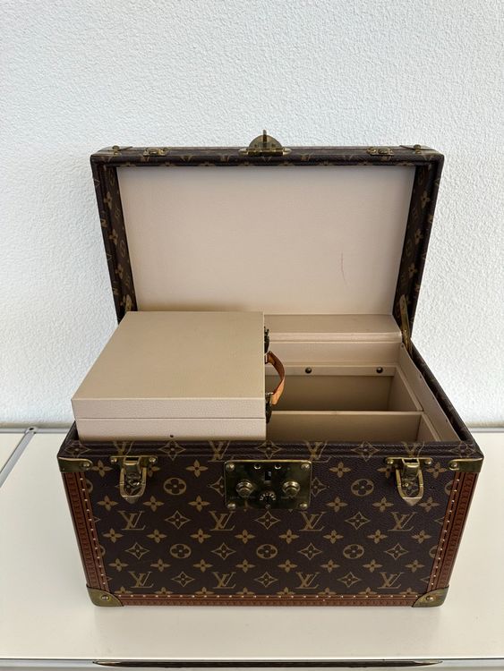 Louis Vuitton Kosmetikkoffer- Beautycase im Kanton Zürich 