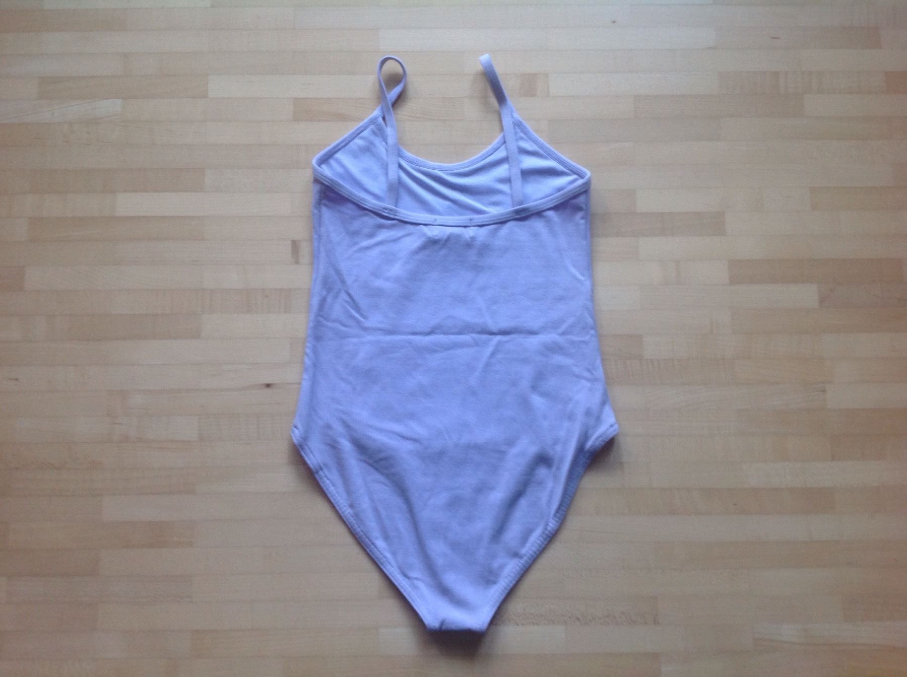 Vestiti & Gonne: Neues Balletkleidli Gr. 122 – Nuovo (secondo la descrizione) da Winterthur venduto da aionila