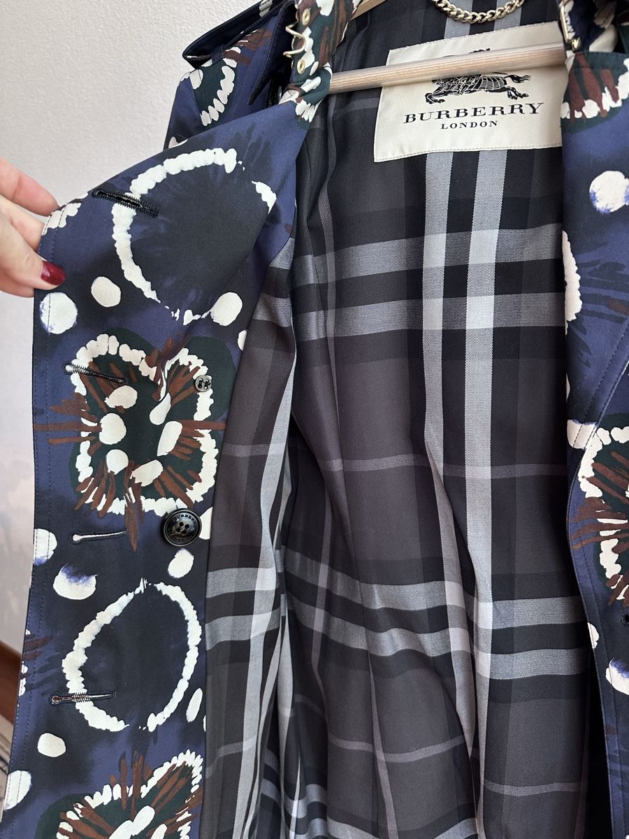Burberry Cappotti: Trenchcoat Burberry, size 38(IT 42) – Usato da Zug venduto da mkurganskaya 2
