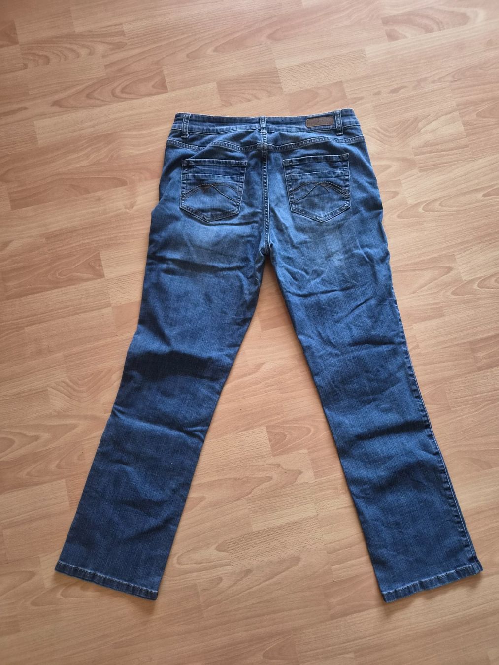 Jeans: Damen Jeans Multiblu W40 L30 neuwertig – Usato da Mumpf venduto da Fabis_Shop 2