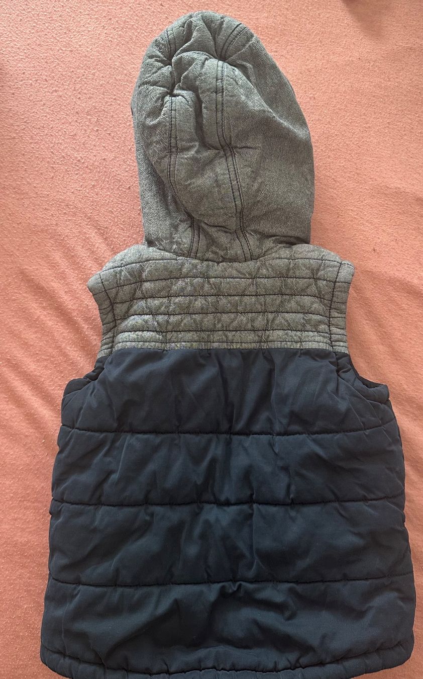 Altro abbigliamento per bambino: Weste Matalan – Usato da Dürrenroth venduto da tvy_bh56 3