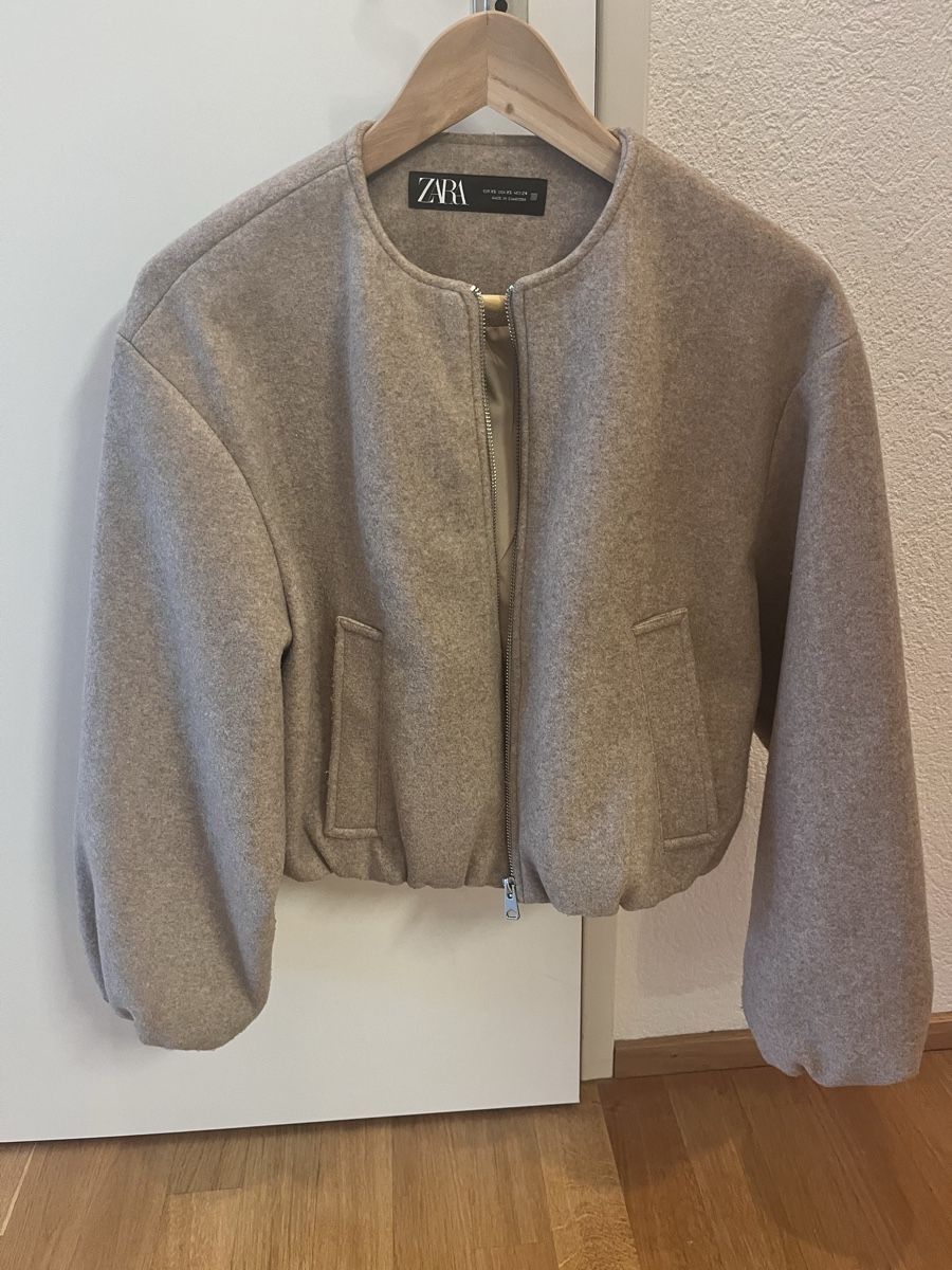 Zara Vestes: Zara Übergangsjacke – D'occasion à Winterthur par JuliaLea