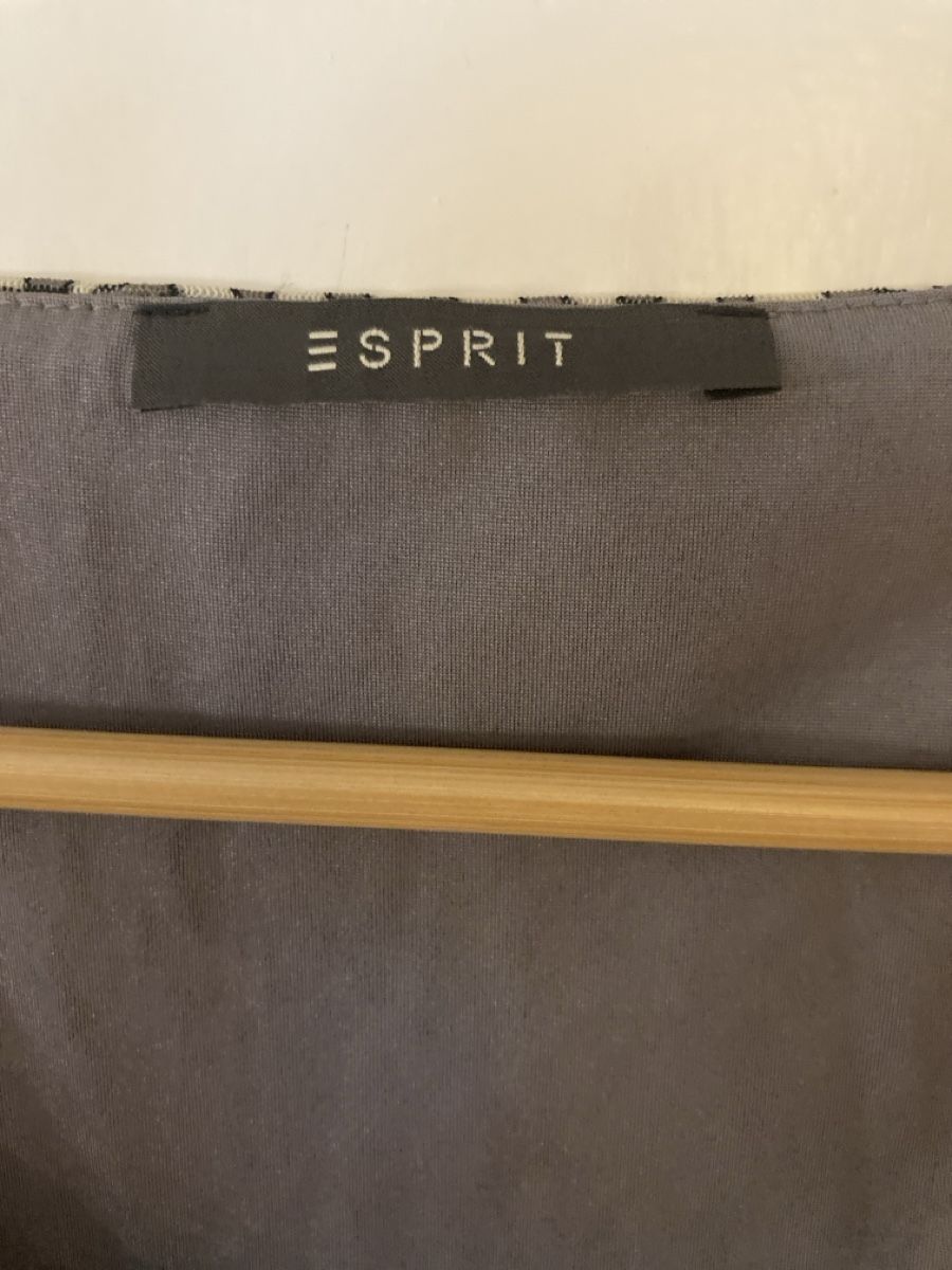 Kleider: Schönes Esprit Kleid neuwertig L – Gebraucht aus OBERRIEDEN von legpit 2
