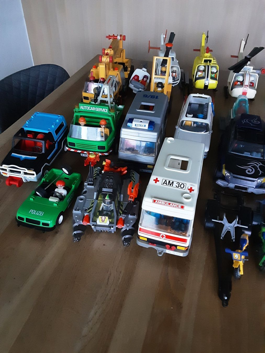 Playmobil Giocattoli: Playmobil Autos und Helikopter – Difettoso da Unterägeri venduto da KRD7 1