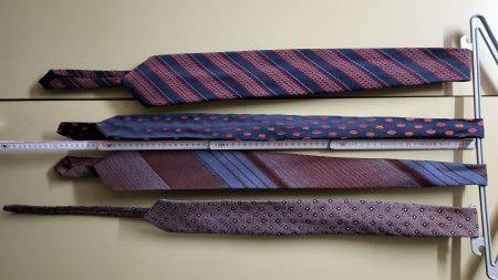 4 Krawatten bordeaux-blau Seide