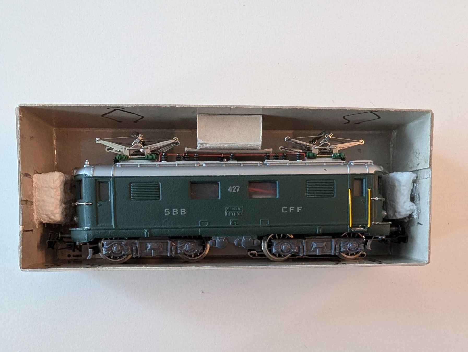 Märklin Modellini di ferrovie: 3014 Märklin - Re 4/4 SBB 427 – Usato da Ebikon venduto da Nico151 2
