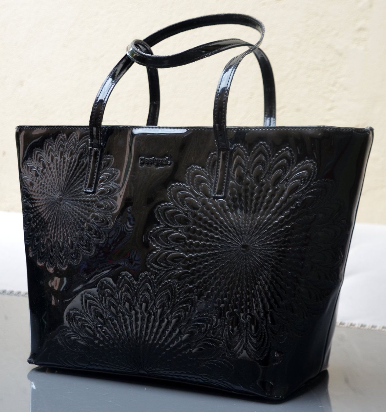 Desigual Taschen für Damen: Tasche / sac Desigual rouge / Rot – Gebraucht aus Collonges von arashee