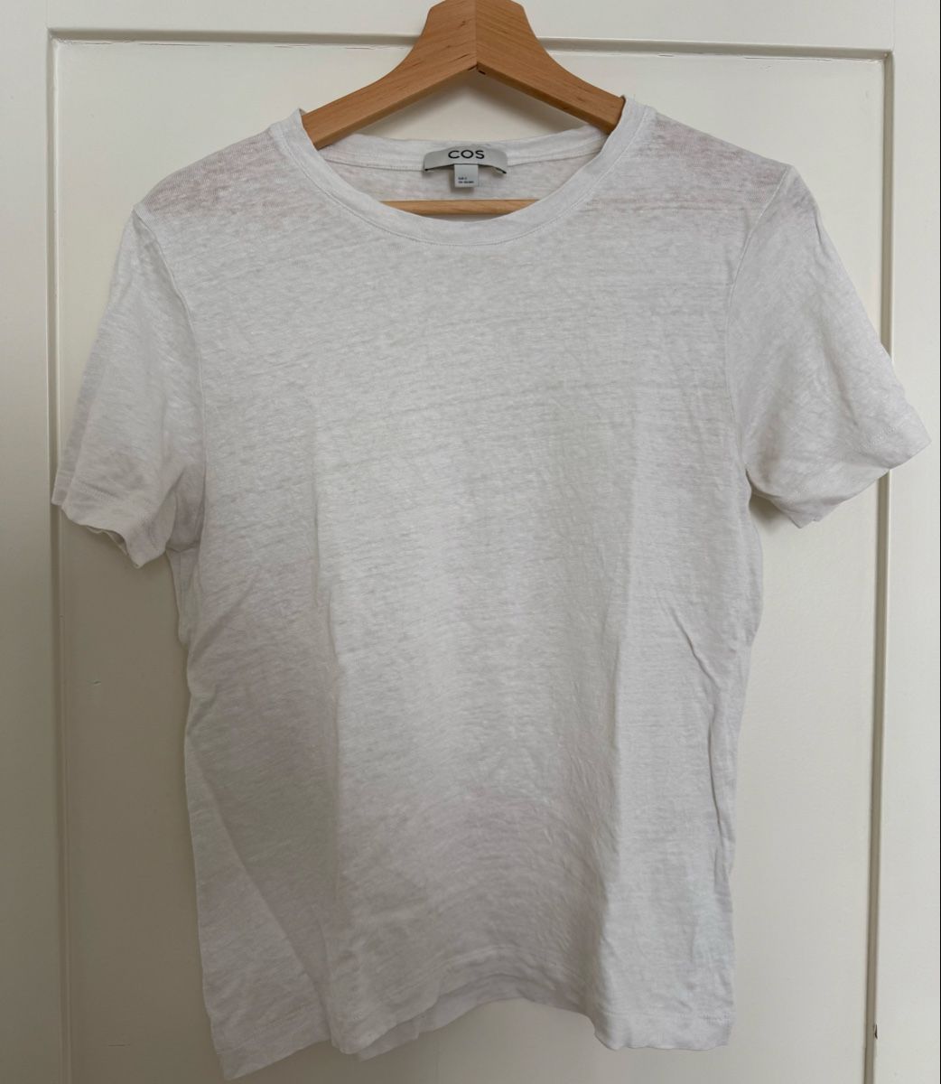 Cos T-shirts: T-shirt COS – Neuf (Voir description) à Zürich par jul_5t9s