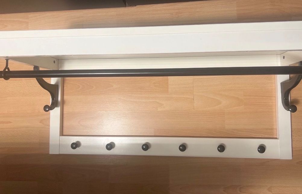 Ikea Garderobe: Ikea Hemnes Hutablage – Gebraucht aus Tuggen von Tantas
