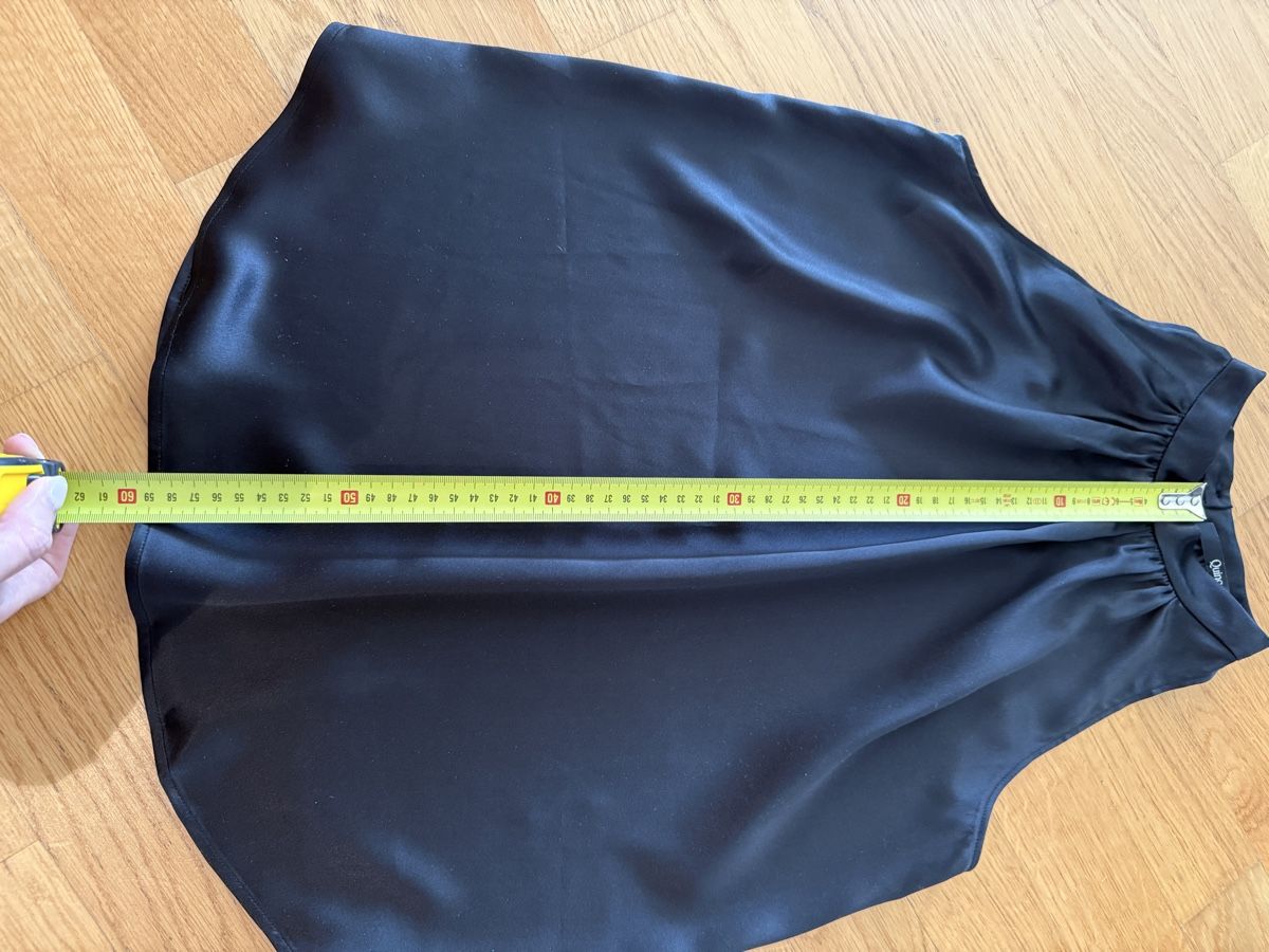 Top: Quince Black Silk Halter Top XS  – Nuovo (secondo la descrizione) da Kilchberg venduto da anloufra 6
