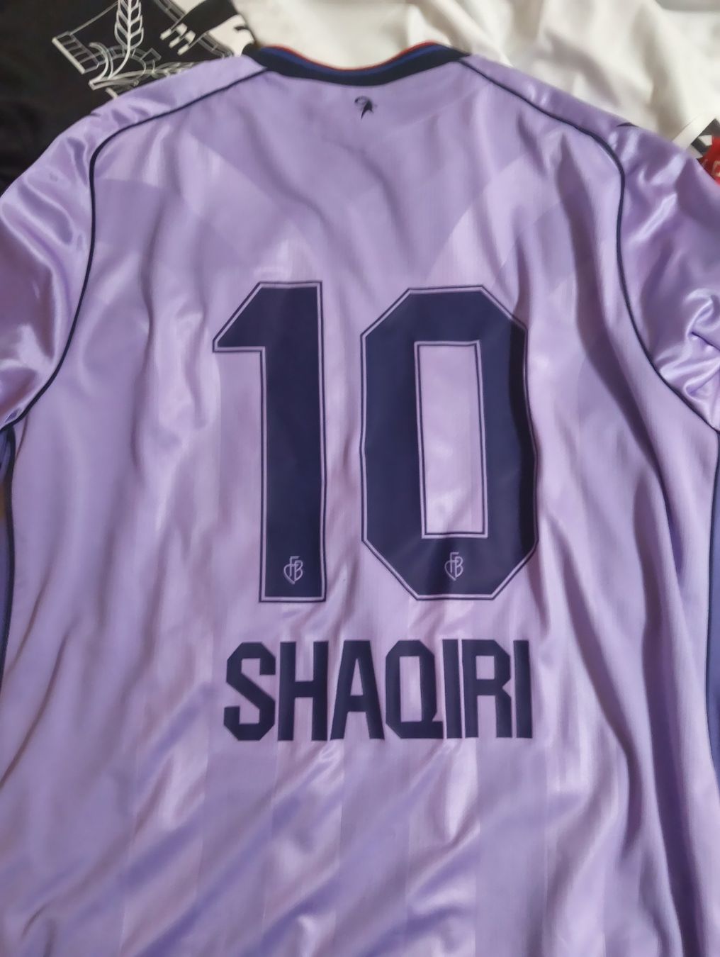 FC Basel Canottiere & Pantaloni: fc basel trikot 10 shaqiri – Usato da Sigirino venduto da acquila16 1