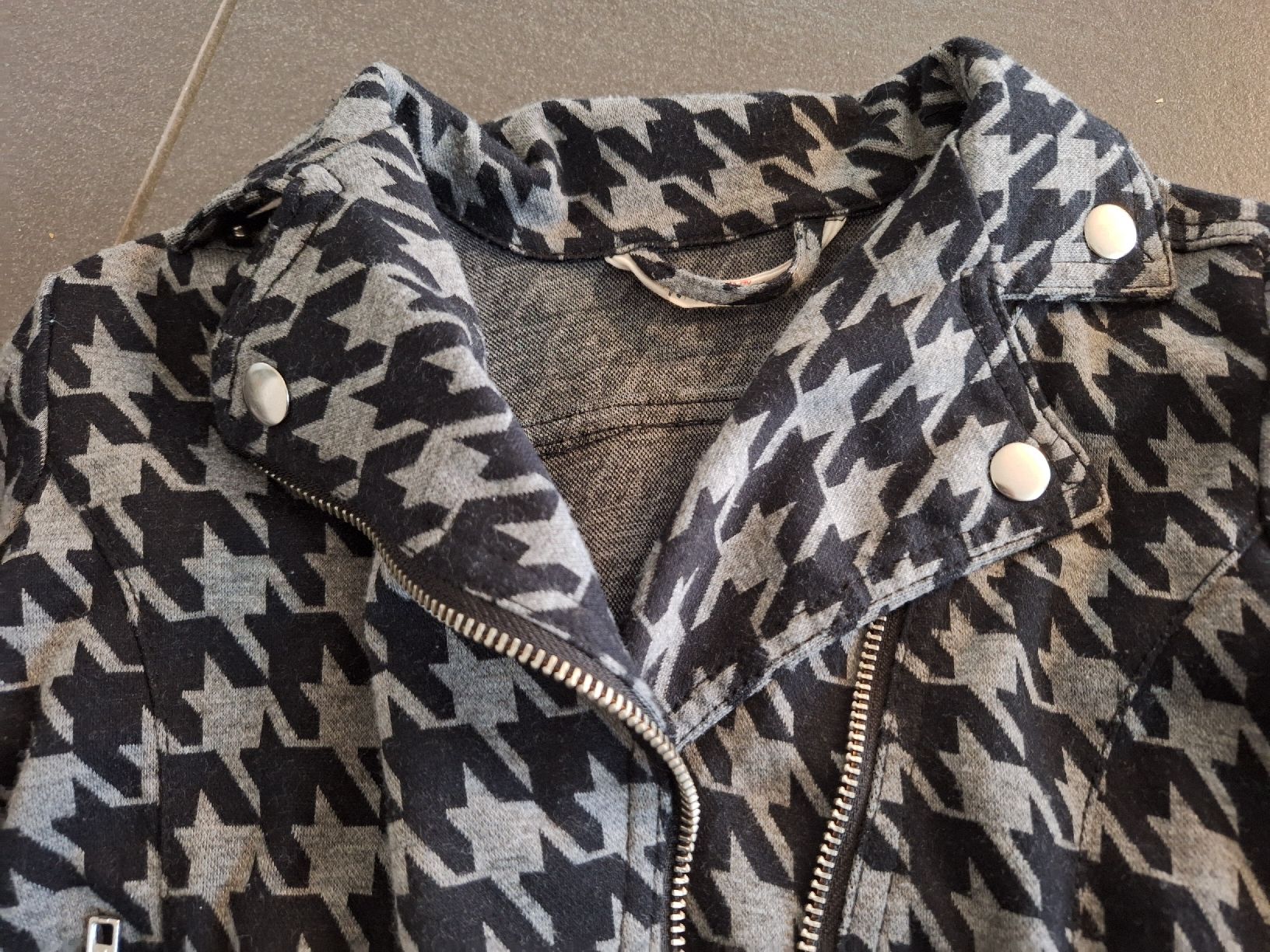 H&M Jacken & Mäntel: Bikerjacke, Übergangsjacke Gr. 140 – Gebraucht aus Brittnau von Norge77 1