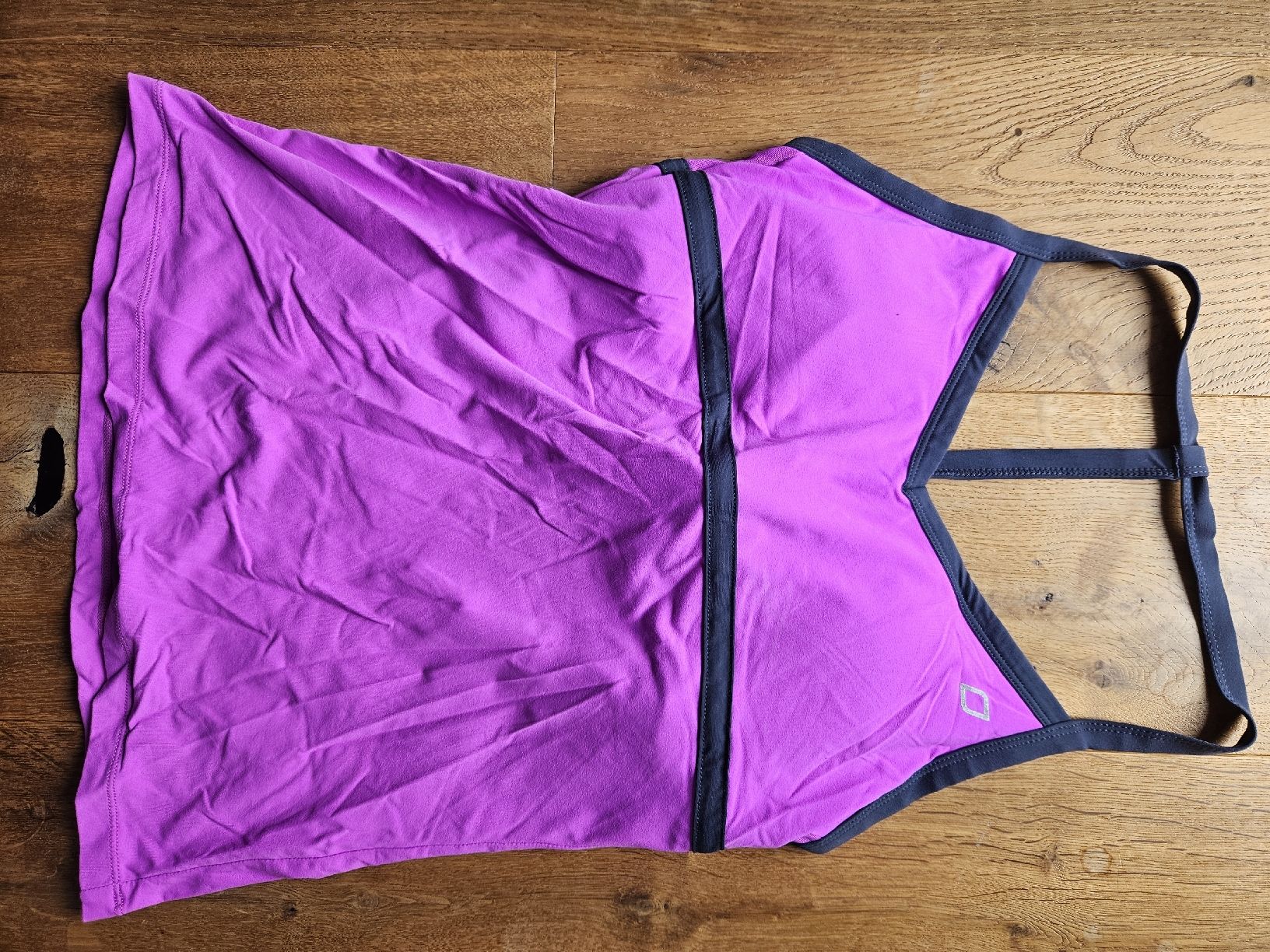 Top: Active Top, Sporttop, Trainingstop, Lila, Gr. M – Usato da Feusisberg venduto da Rosy8835