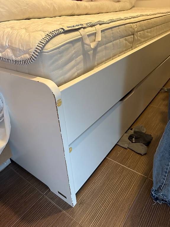 Letti: Letto singolo con materasso e cassettone – Usato da Savosa venduto da val_bvy8 1
