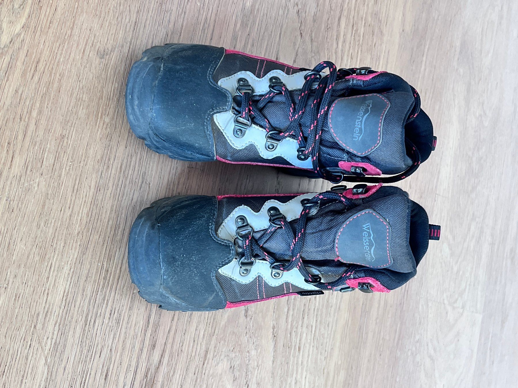 Scarpe da uomo: Wanderschuhe von Weissenstein, Gr. 34 – Usato da Kloten venduto da sanibunny 1