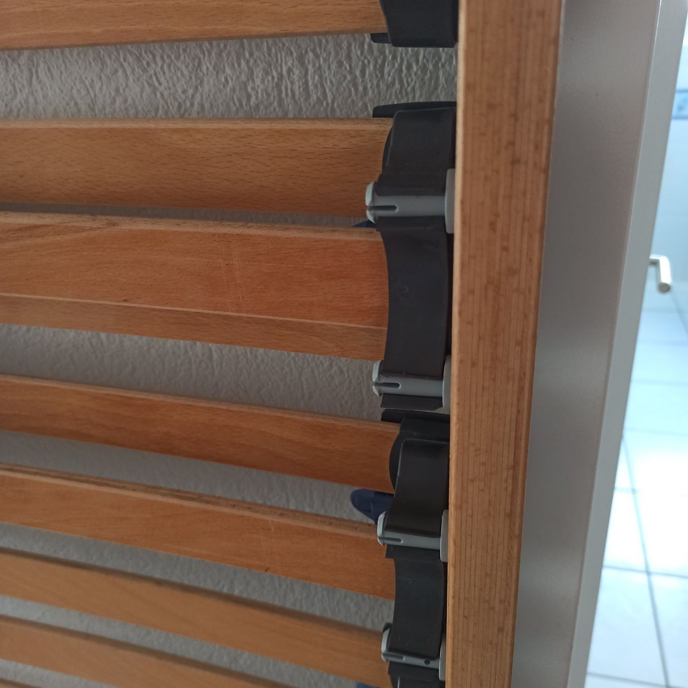 Reti a doghe: zwei Lattenroste Marke Cassina – Usato da Gossau ZH venduto da Ebeach 1