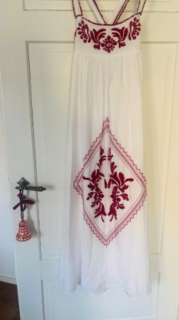 Maxikleid Baumwolle Weiss Rot Stickerei neuwertig Gr M