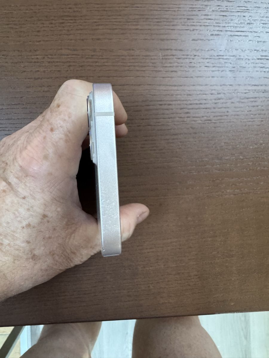 Apple Telefoni cellulari / Smartphones: iPhone 13, 128 GB – Usato da Saxon venduto da Ricob14 3