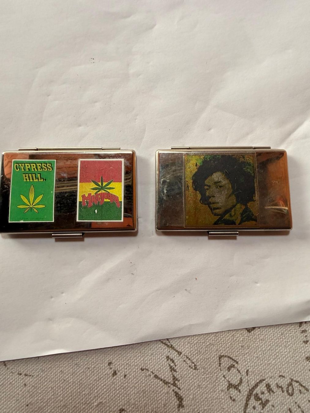 Tabacchi: Zigarette Etui 2 Stk. mit Motiven Cypress Hill Jimi Hendrix – Usato da Seon venduto da _mavvy_